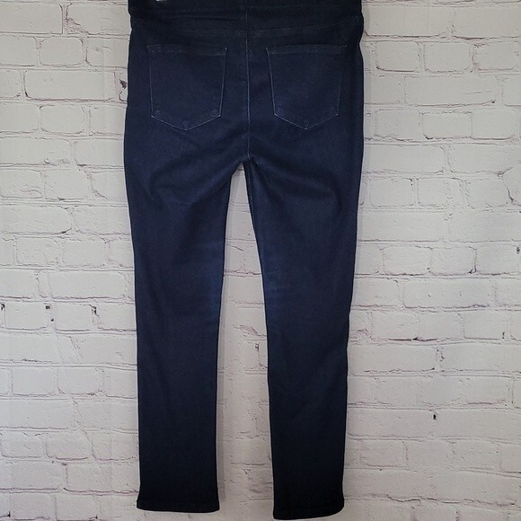 NYDJ Alina Dark Wash Pull On Ankle Jeans. Size 4 - Picture 6 of 8